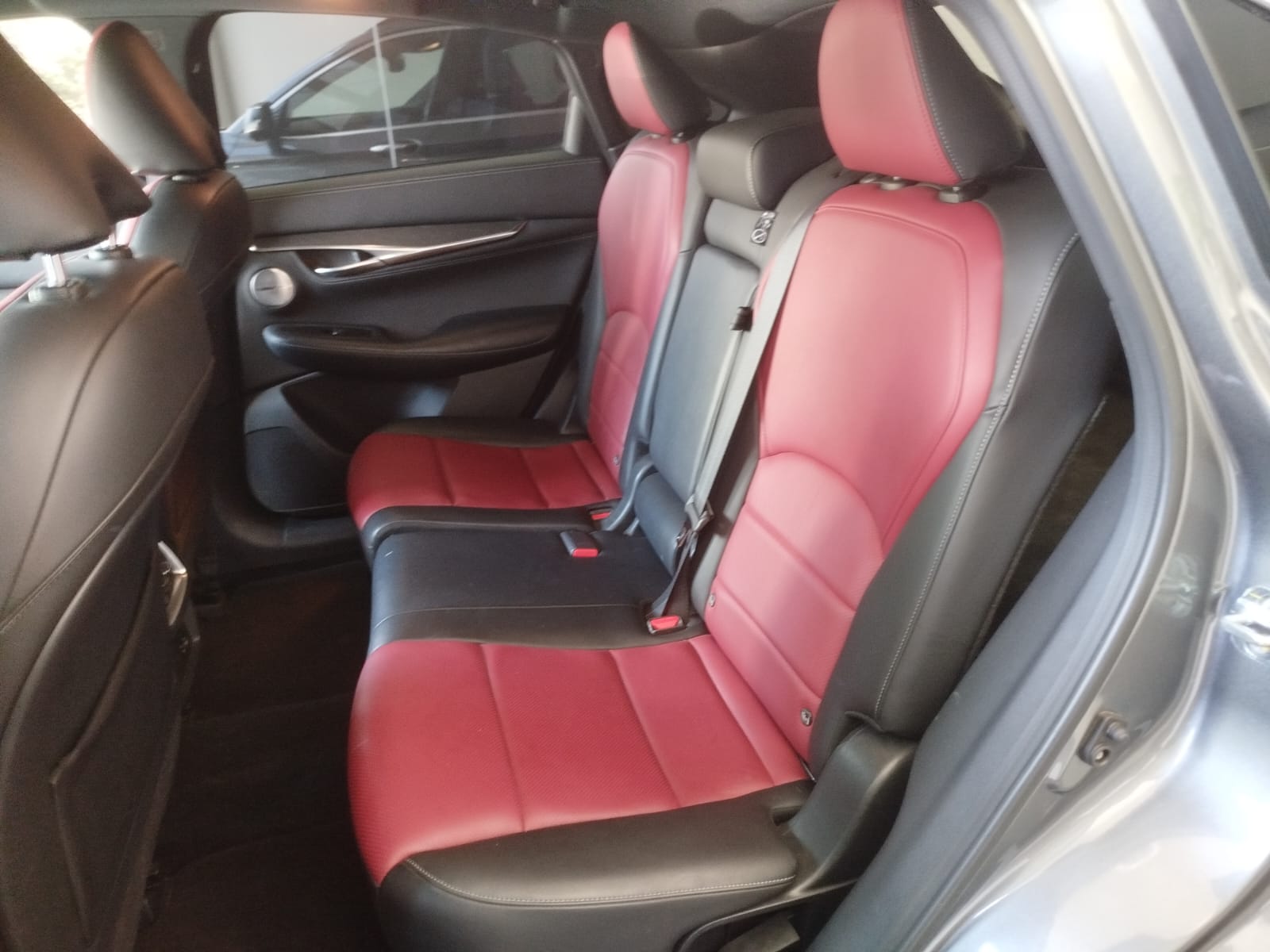 2023 INFINITI QX55 SENSORY AWD L4 2.0T 268 CP 5 PUERTAS AUT PIEL