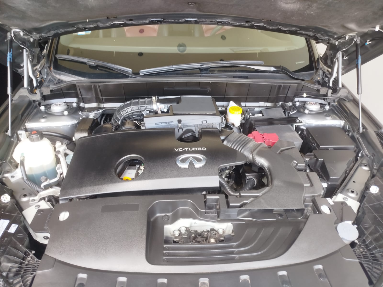 2023 INFINITI QX55 SENSORY AWD L4 2.0T 268 CP 5 PUERTAS AUT PIEL