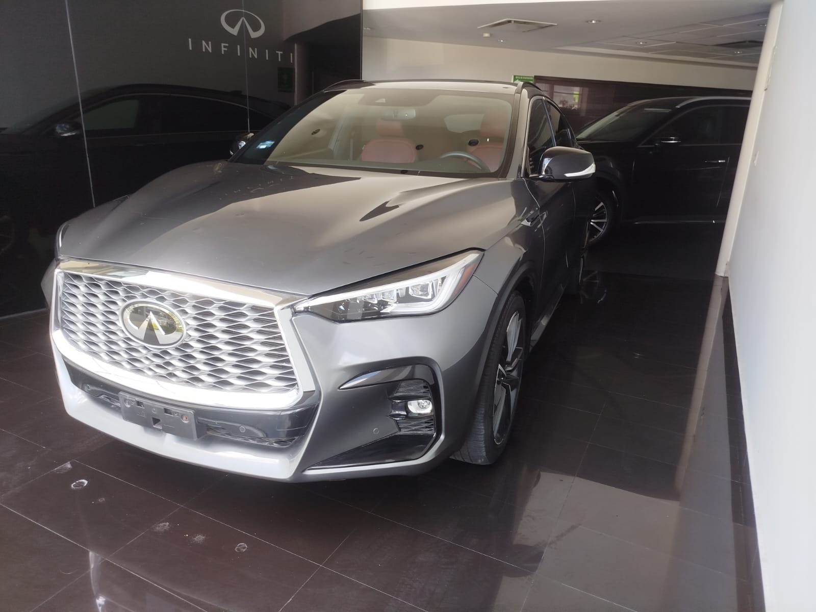 2023 INFINITI QX55 SENSORY AWD L4 2.0T 268 CP 5 PUERTAS AUT PIEL