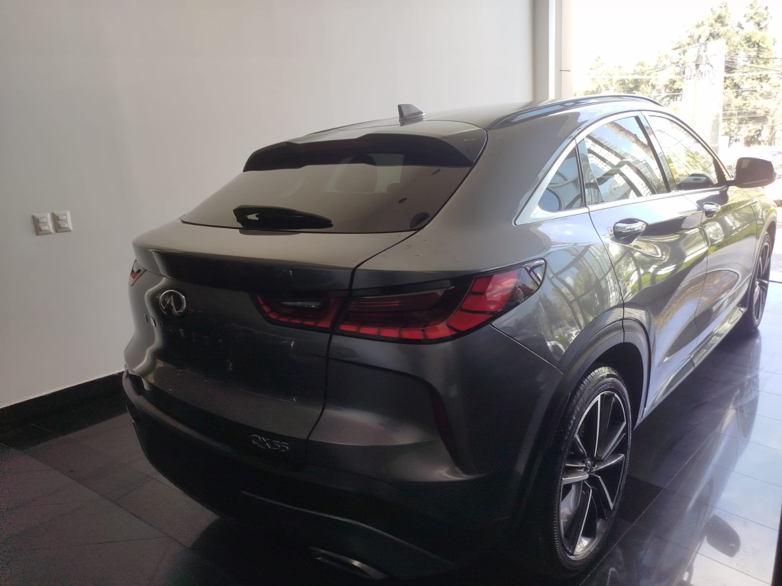 2023 INFINITI QX55 SENSORY AWD L4 2.0T 268 CP 5 PUERTAS AUT PIEL