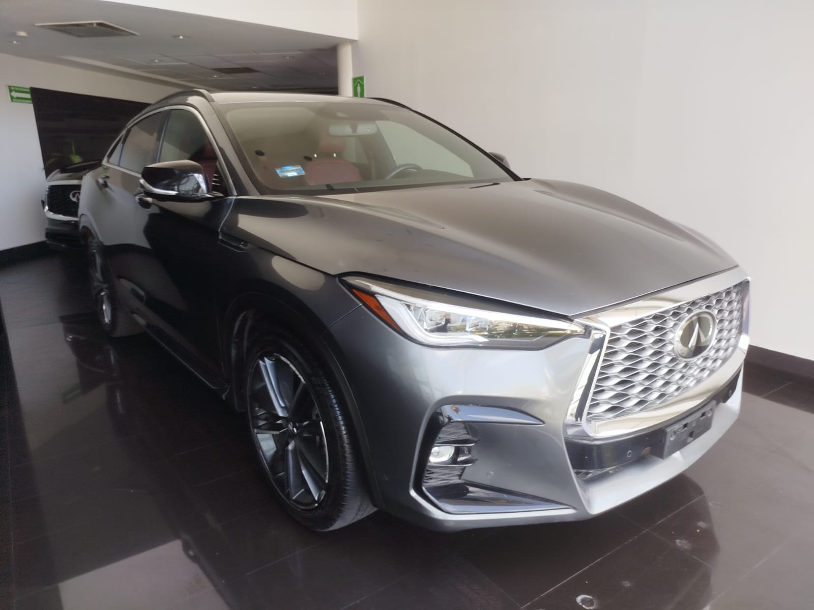2023 INFINITI QX55 SENSORY AWD L4 2.0T 268 CP 5 PUERTAS AUT PIEL