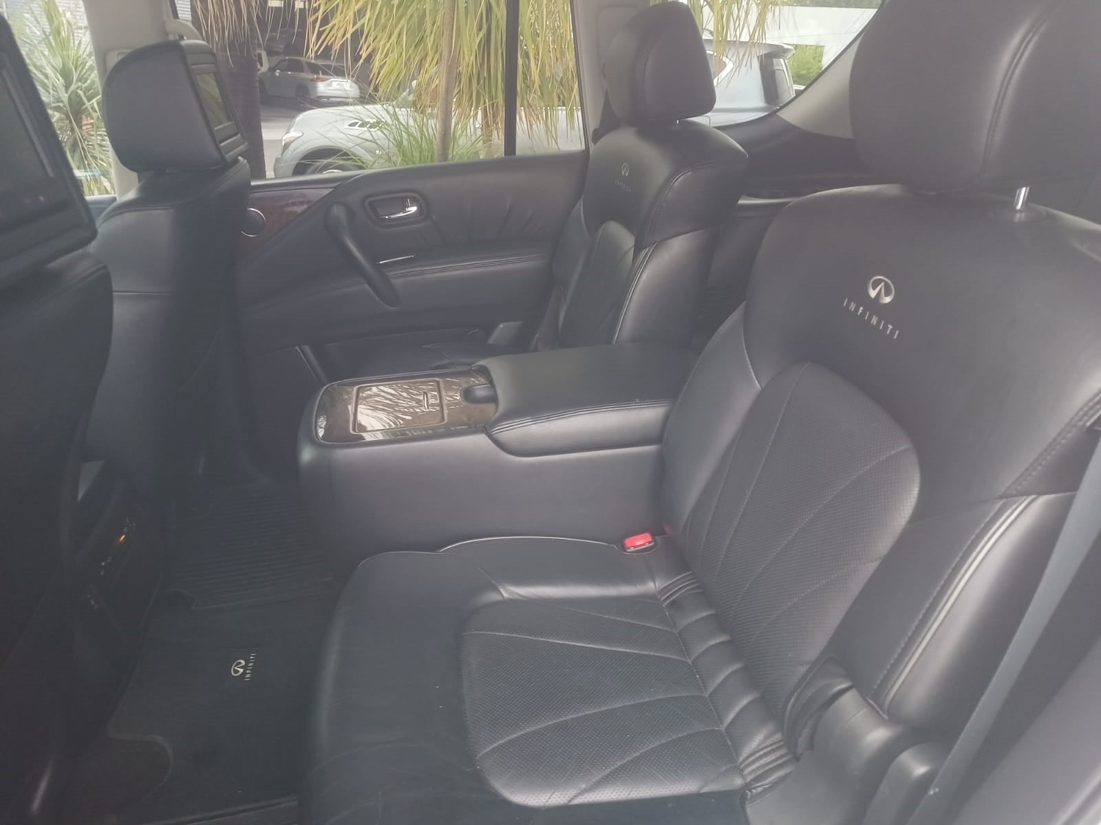 2012 INFINITI QX56 BASE V8 5.6L 400 CP 5 PUERTAS AUT PIEL BA AA QC