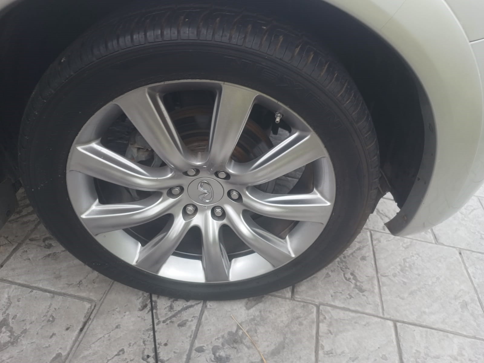 2012 INFINITI QX56 BASE V8 5.6L 400 CP 5 PUERTAS AUT PIEL BA AA QC