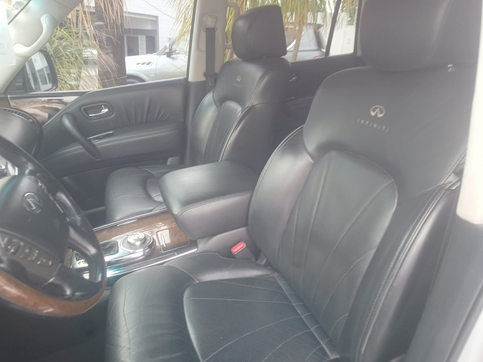 2012 INFINITI QX56 BASE V8 5.6L 400 CP 5 PUERTAS AUT PIEL BA AA QC