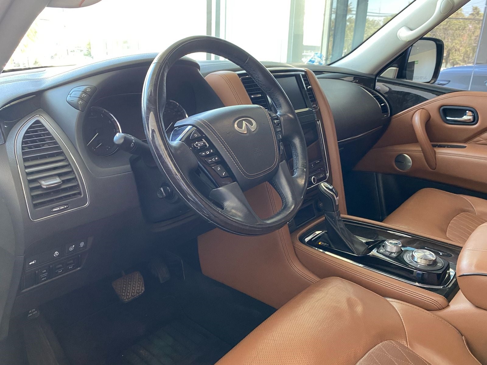 2021 INFINITI QX80 SENSORY, V8, 5.6L, 400 CP, 5 PUERTAS, AUT, 8 PASAJEROS