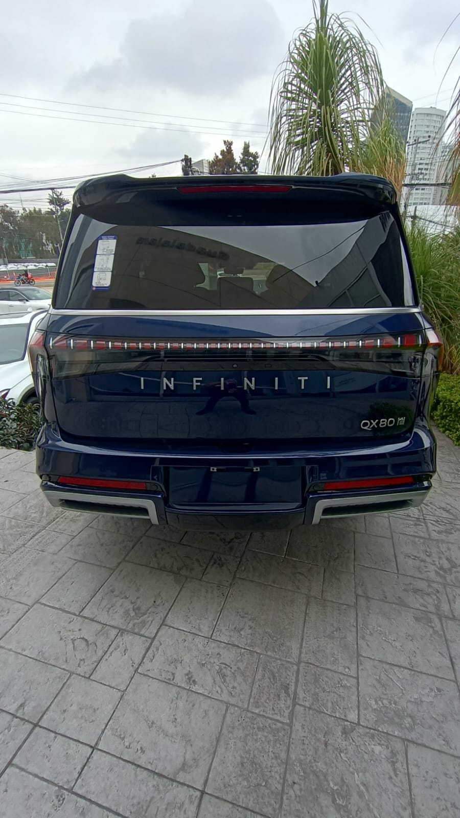 2025 INFINITI QX80 4WD, V6, 3.5L, 450 CP, 5 PUERTAS, AUT, 7 PASAJEROS