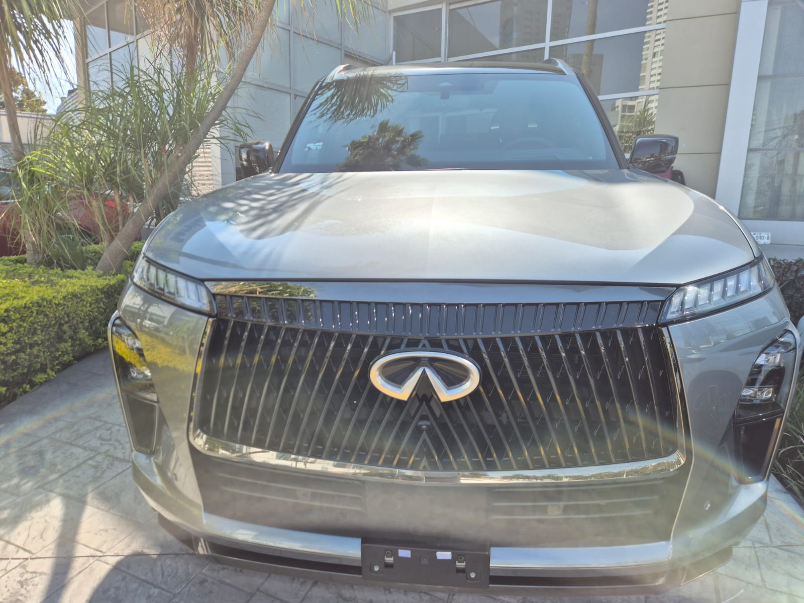 2026 INFINITI QX80 4WD, V6, 3.5L, 450 CP, 5 PUERTAS, AUT, 7 PASAJEROS