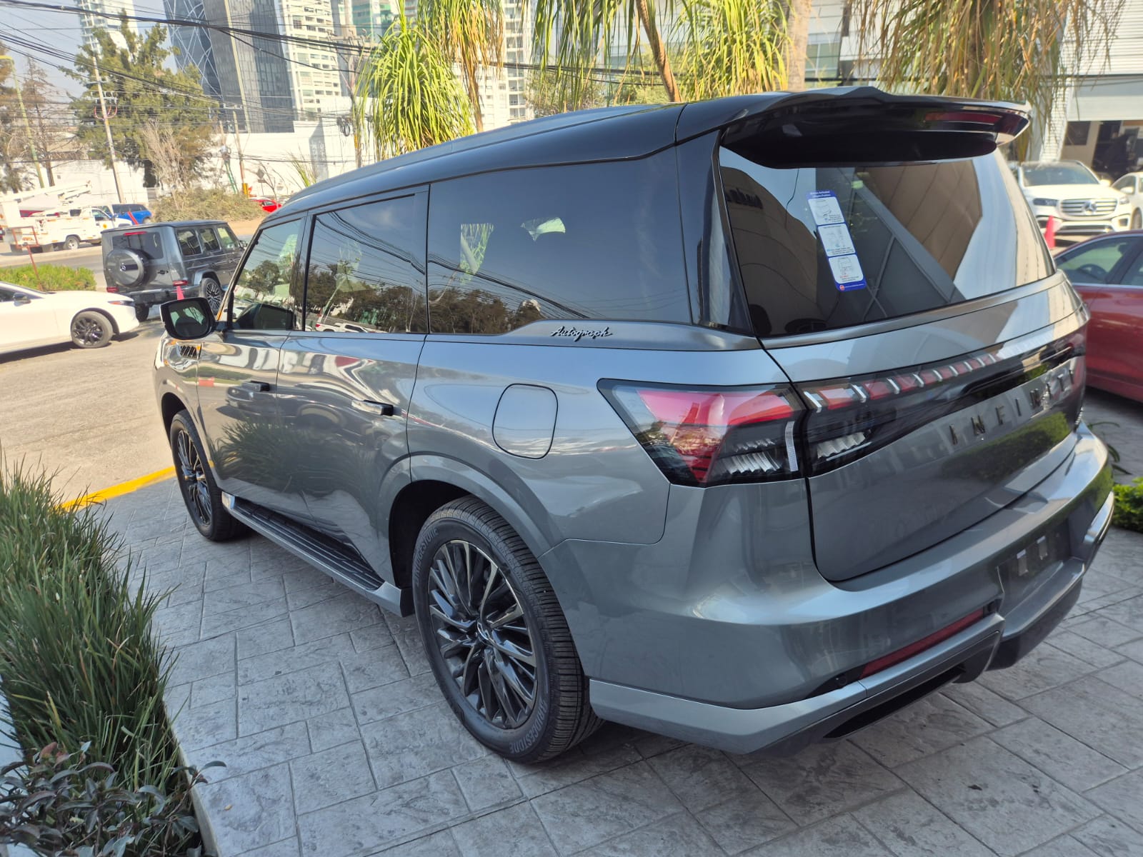 2026 INFINITI QX80 4WD, V6, 3.5L, 450 CP, 5 PUERTAS, AUT, 7 PASAJEROS